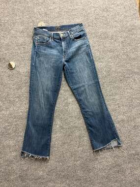 MOTHER The Insider Crop Step Fray Jeans in Girl Crush Wash